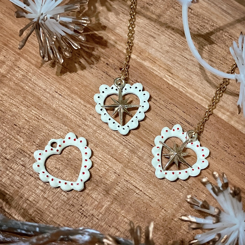 フリルハートのネックレス/レッド・ブラック ぬい用