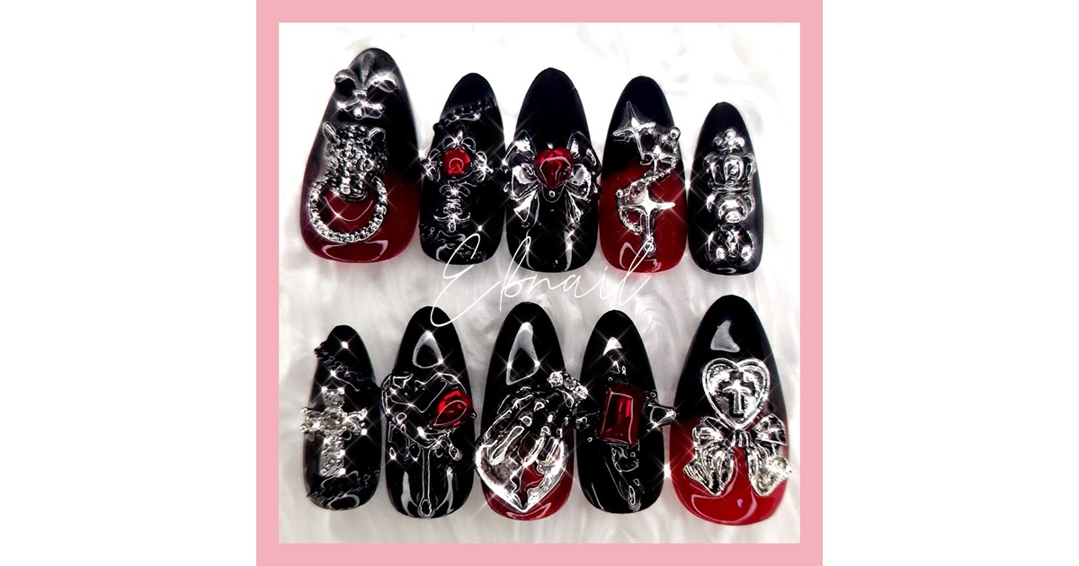 現品】ネイルチップ ミディアムアーモンド 地雷系 ゴシック 病みカワ