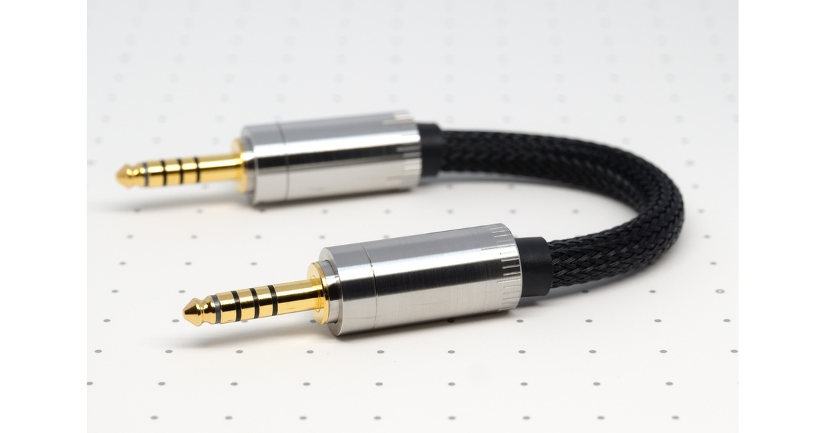 motitone - connect 01 ミニミニケーブル　3.5to3.5 motitone - connect 01 ミニミニケーブル 3.5to3.5 ほぼ未使用