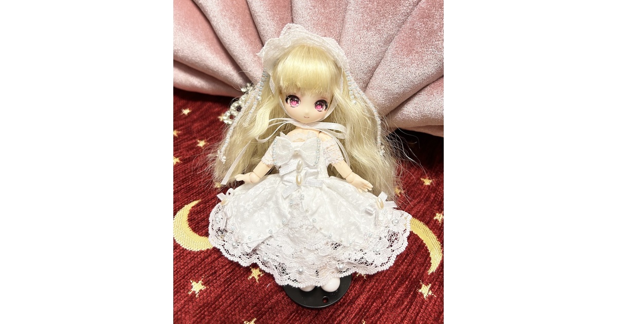 オビツ11アウトフィットウェディング風ドレス