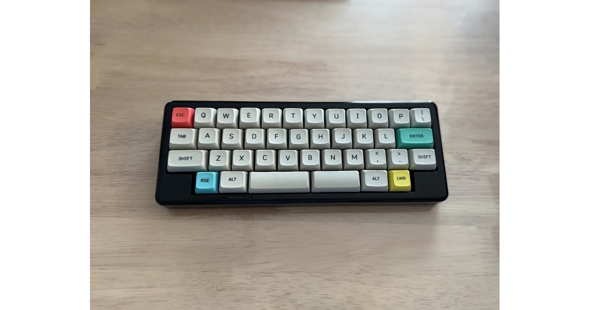 Poseidonケース互換基板 Trident40 - Daraku-Neko - BOOTH