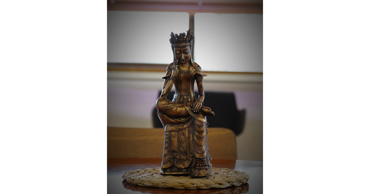 仏教美術　古銅鍍金　弥勒菩薩像　仏像　置物　D　R3324 仏教美術 古銅鍍金 弥勒菩薩像 仏像 置物 D R3324