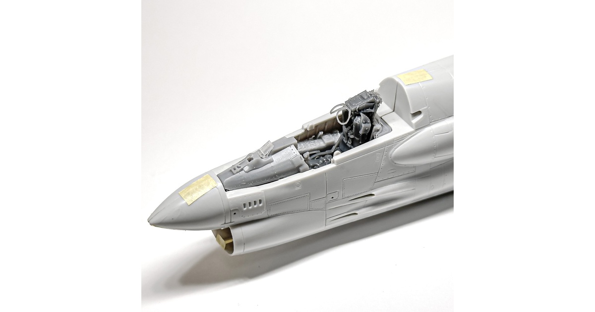 1/48 F-2A/B - BOOTH