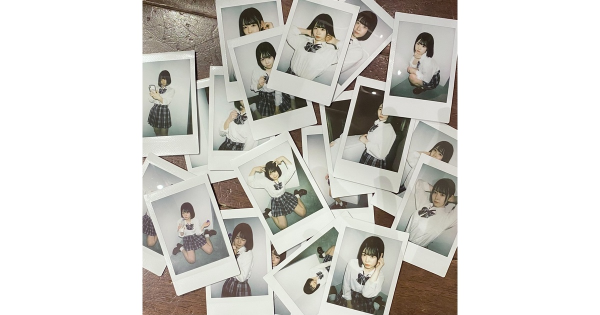 凸守たかね 春風とリボン 写真集 2022 学生証 チェキ FP0KWQ-VIAExXyE.jpg