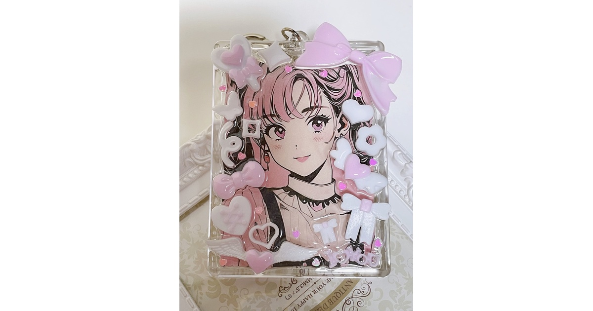 トレカケースキーホルダー B8 - mint 🌱 匿名配送のみ - BOOTH