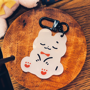 ちびねこ女子アクリルキーホルダー（いちごミルク） - しろなっぱBOOTH