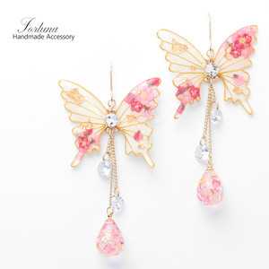 胡蝶~Plum Blossom~(c15) ピアス/イヤリング/ノンホールピアス/樹脂ピアス