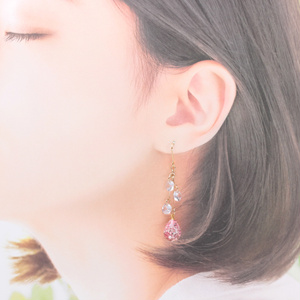 揺れる雫~4color~(1071) ピアス/イヤリング/ノンホールピアス/樹脂ピアス