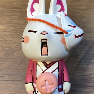キツネ面付き和服アナB(ソフビ)