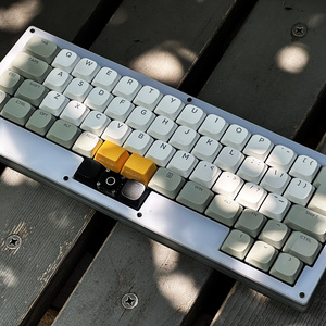 PEKS48 無線分割自作キーボード オーソリニア PEKS48 無線分割自作キーボード オーソリニア ケース&キーキャップ付き