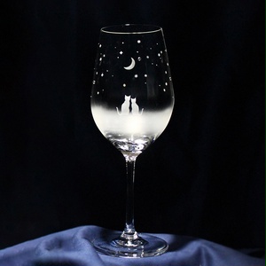 【一緒に見る三日月の夜空】猫モチーフのワイングラス　★名入れ加工対応品（有料