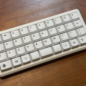 トラックパッド付き自作キーボードキット - Futaba (フタバ) - うさき