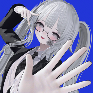 自分ですか？インターネット師範代です（苦笑）pose