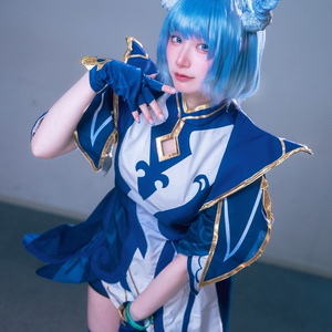 Rokopa 6 Cosplay Irelia instant photo taken on the day