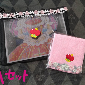 スミレちゃんモチーフ刺繍ポーチ＆ハンドタオルセット