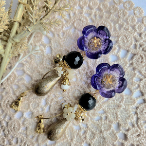 Earrings/Piercings <Heshikiri Hasebe>