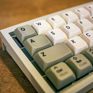 Iris 分割キーボード 木製ケース Iris 分割キーボード 木製ケース PC周辺機器