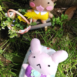 ちーちゃんとこげちゃんぬいぐるみ（ふかふかクッション付きｖ）