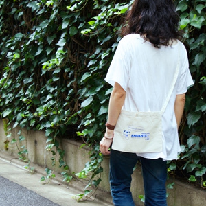 アンダンテ サコッシュ（全2色）
