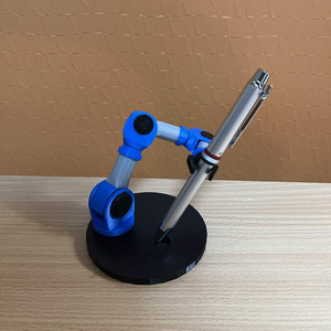 RobotArmのぺんすたんど