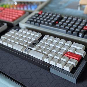 Sparrow60C : ジョイスティックポインター搭載、GH60互換ケース