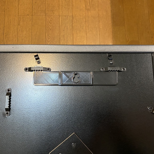 Amazon Basics フォトフレーム用 壁掛けアダプター（縦用）