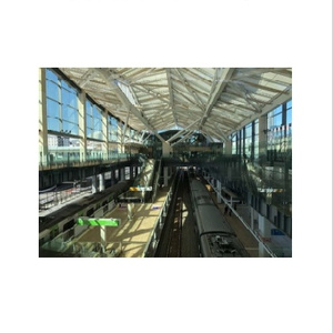遠出できずに都心の駅へ