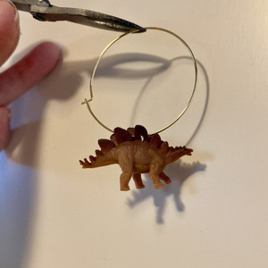 ステゴサウルス ピアス