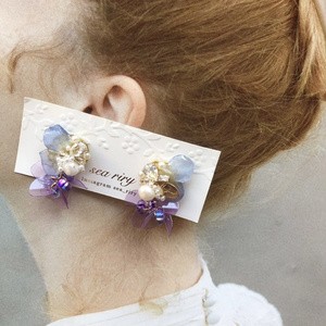 no.70 再販 ラスト一点 ネモフィラの花びら蝶々のビジューピアス ネモフィラ ビジューピアス ハンドメイドピアス