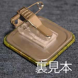 【缶バッチ】Piano Forte -ピアノフォルテ-【正方形 37×37mmクリップピン缶バッジ】