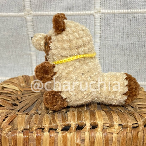 カイコガの小さなぬいぐるみ　刺繍羽・寝そべりver. カイコガの小さなぬいぐるみ 刺繍羽・寝そべりver. - メルカリ