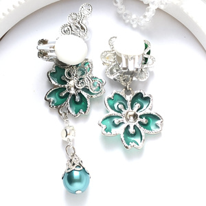 ハンドメイドピアス3117 No.3117 星座煌めくアルコールインクデザイン♡ハンドメイド・レジン