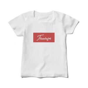 小宮山君が祐介に着せたTシャツ（レディースTシャツ）