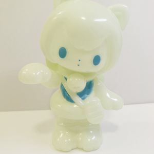 Sit Gal KICKちゃん（ﾌｧ*ｷﾝ ﾃｨﾌｧﾆｰ カラー）ソフビ - DEATHMENTAL - BOOTH