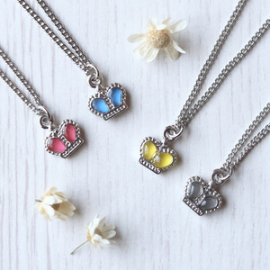 王冠ネックレス