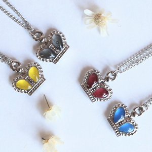 王冠ネックレス（大）