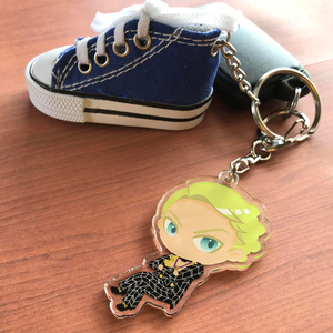 ジョジョ　キーホルダー Amazon.co.jp: ジョジョの奇妙な冒険 キーケース 6連フック PU