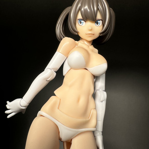 1/18★JOY8★フィギュア★完成品★1/64より大★ミニカーに　塗装済完成品 1/18☆JOY8☆フィギュア☆完成品☆1/64より大☆ミニカー