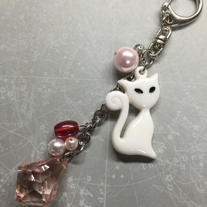 白猫キーホルダー