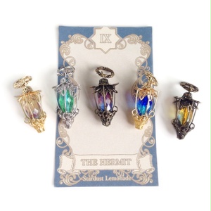 蒼の三日月ランタンと天球儀の歯車スチームパンク ピアス イヤリング