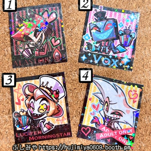 HAZBIN HOTEL]アラスター アクリルキーホルダー - dee - BOOTH