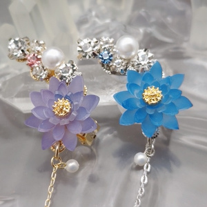 狐の嫁入り 青彼岸花柄の狐面と鬼灯と彼岸花傘の和風ピアス イヤリング