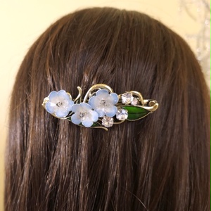 お花のキラキラレジンヘアクリップ - kiana＊Lab - BOOTH