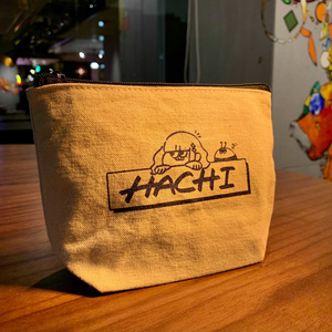 HACHI イラストポーチ