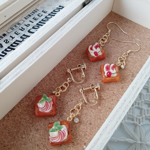 デニッシュピアス・イヤリング【さくらんぼ白桃、アップル】