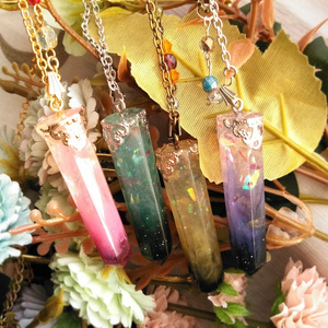 ☆星空と歯車と星の蓄光宇宙レジンオルゴナイトフローライト付きの懐中