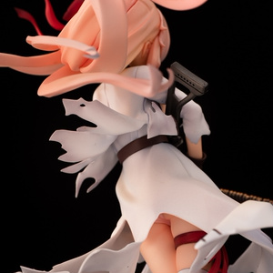 今後はアップデートした「クラシック版」をどうぞ）□1/8 アズール