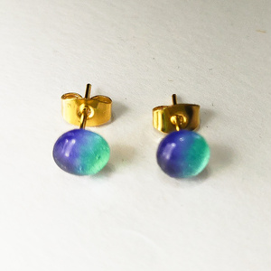 鯉月石のピアス(半球7mm)