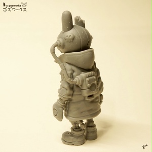 こおにボット　試作00号（ホワイト） こおにボット 試作00号 (塗装済みソフビ人形) - molding mule - BOOTH