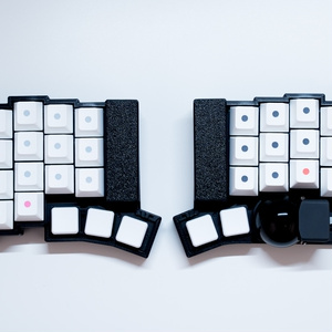 roBa Low-Profile 木製ケース - Kinoya - BOOTH